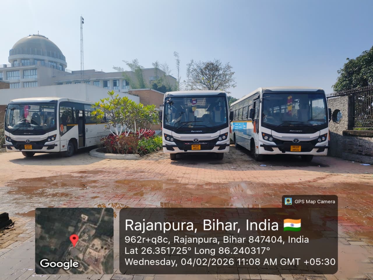 College Campus - Bus